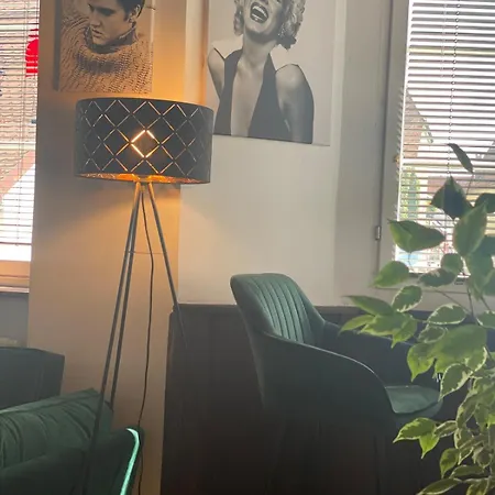 Moderner Altstadttraum Apartment *